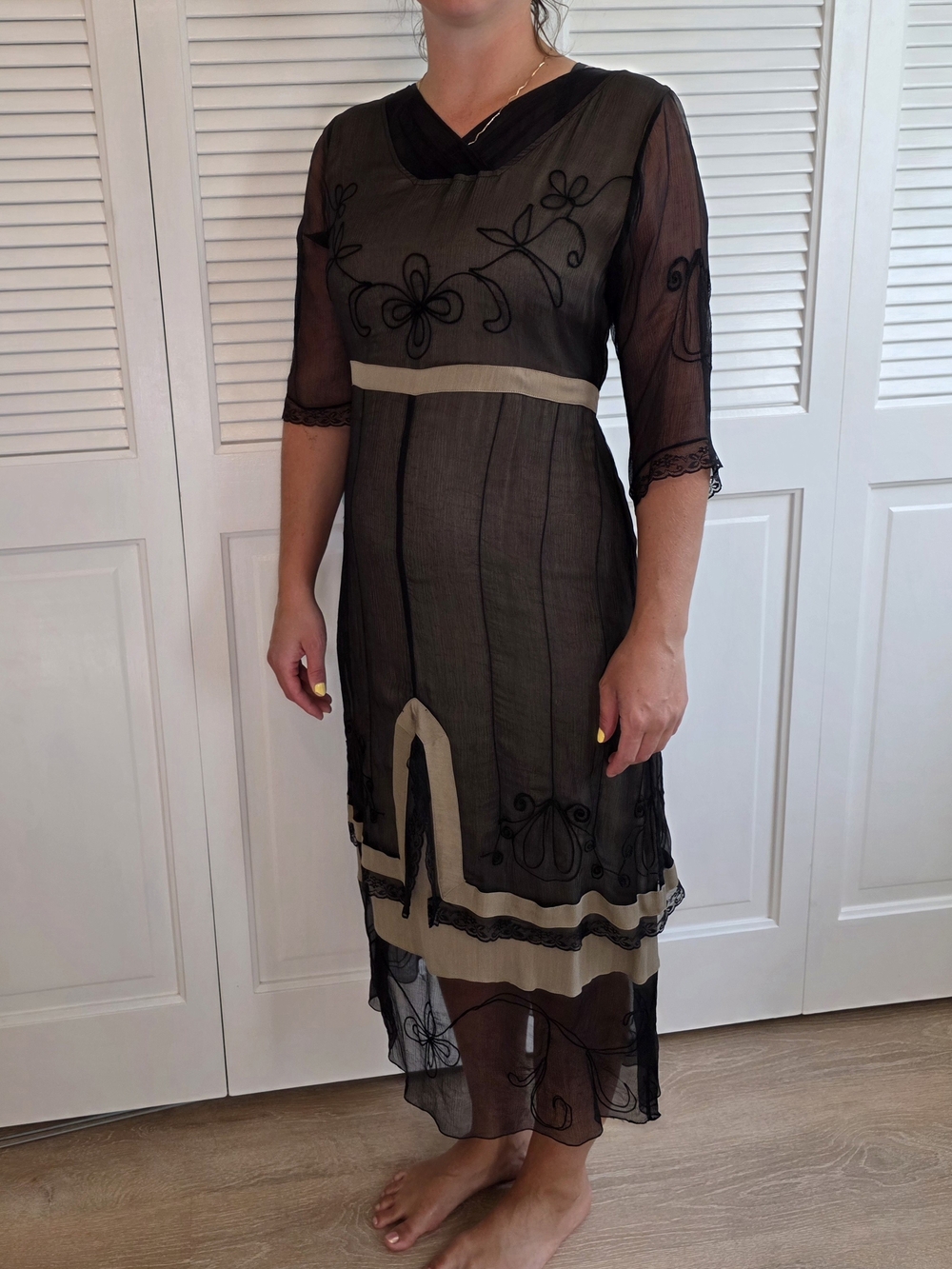 NWT Nataya Vintage Inspired Embroidered Tea Dress, in Black and Tan